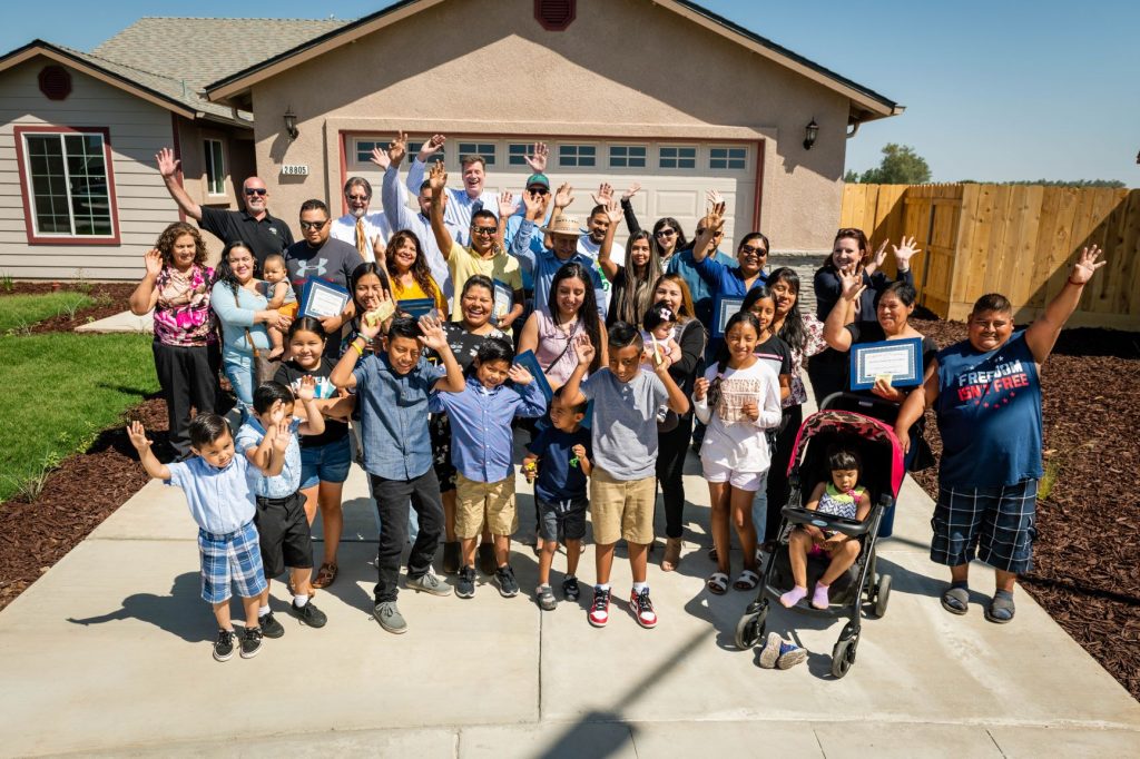 Group Picture Parksdale Self Help Families